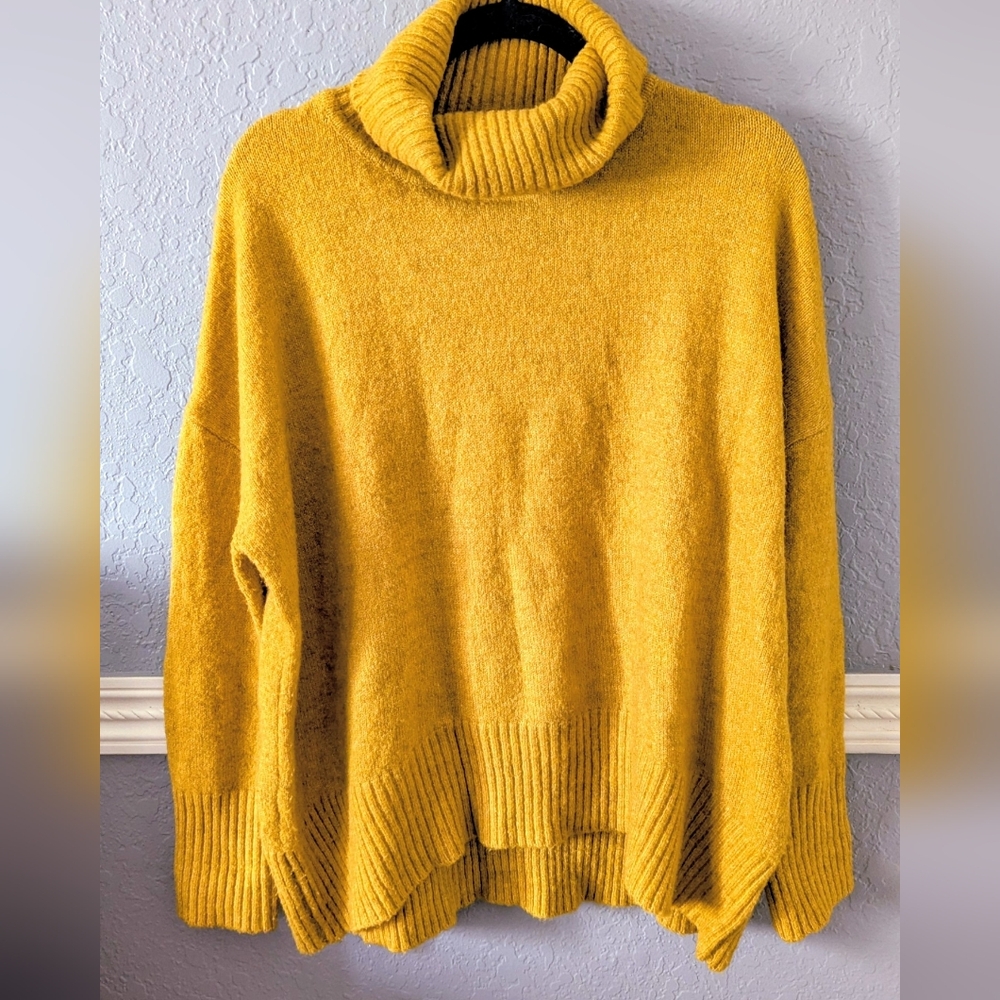 William Rast Alpaca Blend Mustard Turtleneck Sweater Size M